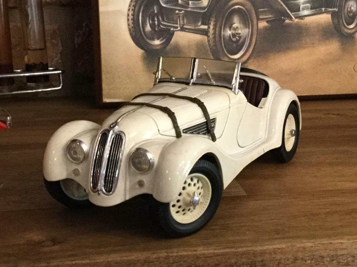 Old'S Car Zimmer & Apartment Vermietung Velden am Worthersee Bagian luar foto