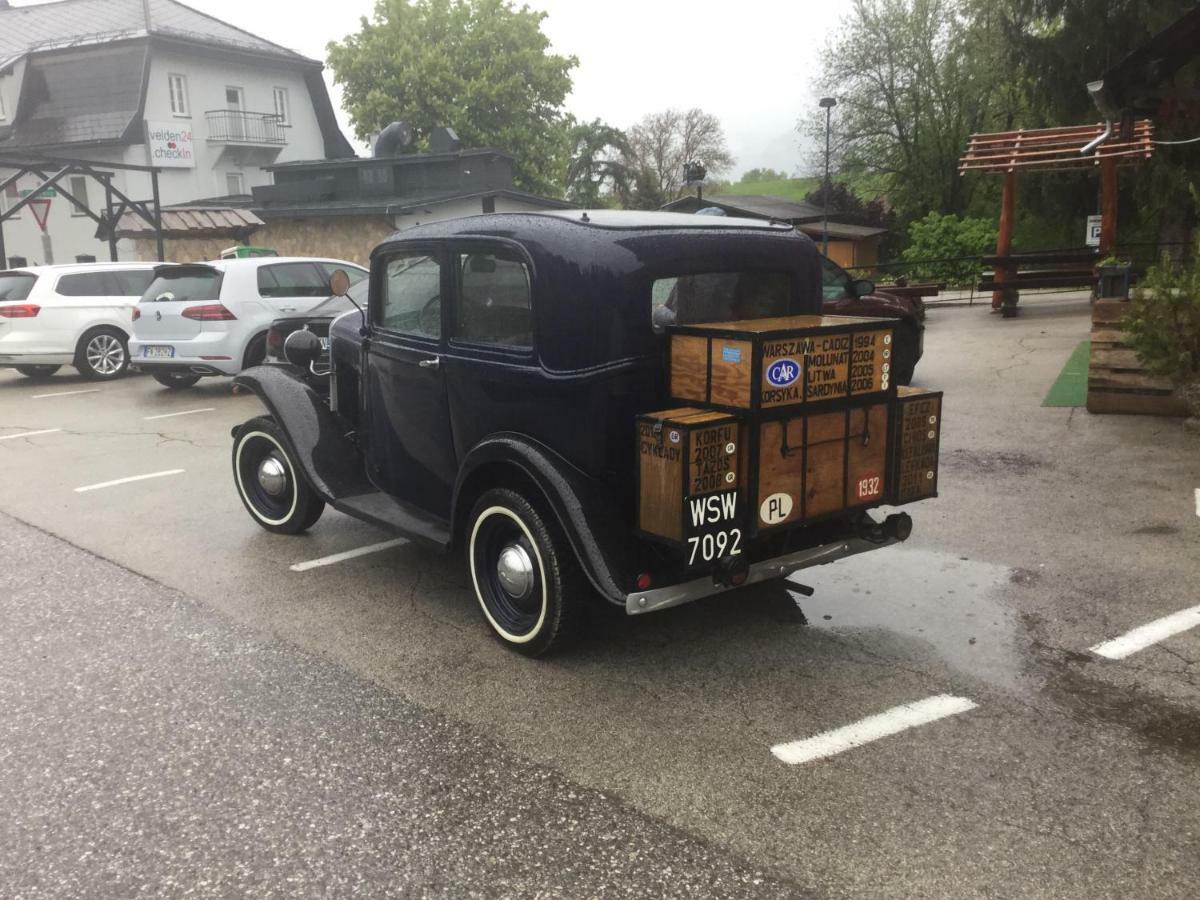 Old'S Car Zimmer & Apartment Vermietung Velden am Worthersee Bagian luar foto