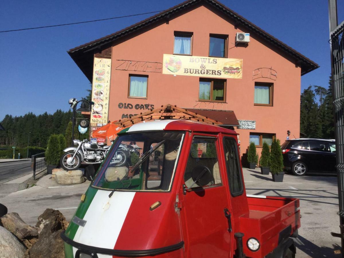 Old'S Car Zimmer & Apartment Vermietung Velden am Worthersee Bagian luar foto